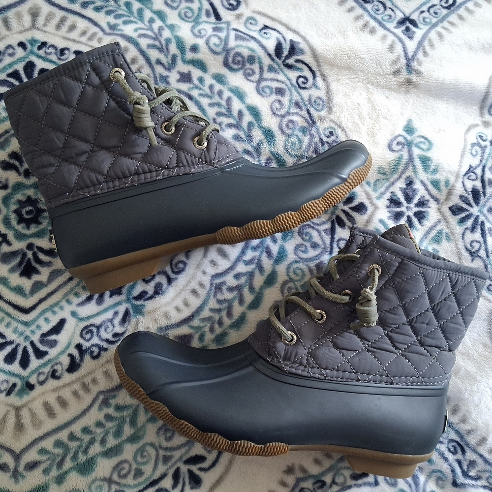 Sperry Blue-Grey Quilted Duck Boots w/ Side Zippers Womens Size 6
